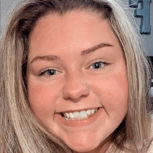 Meet your Posher, Hayley